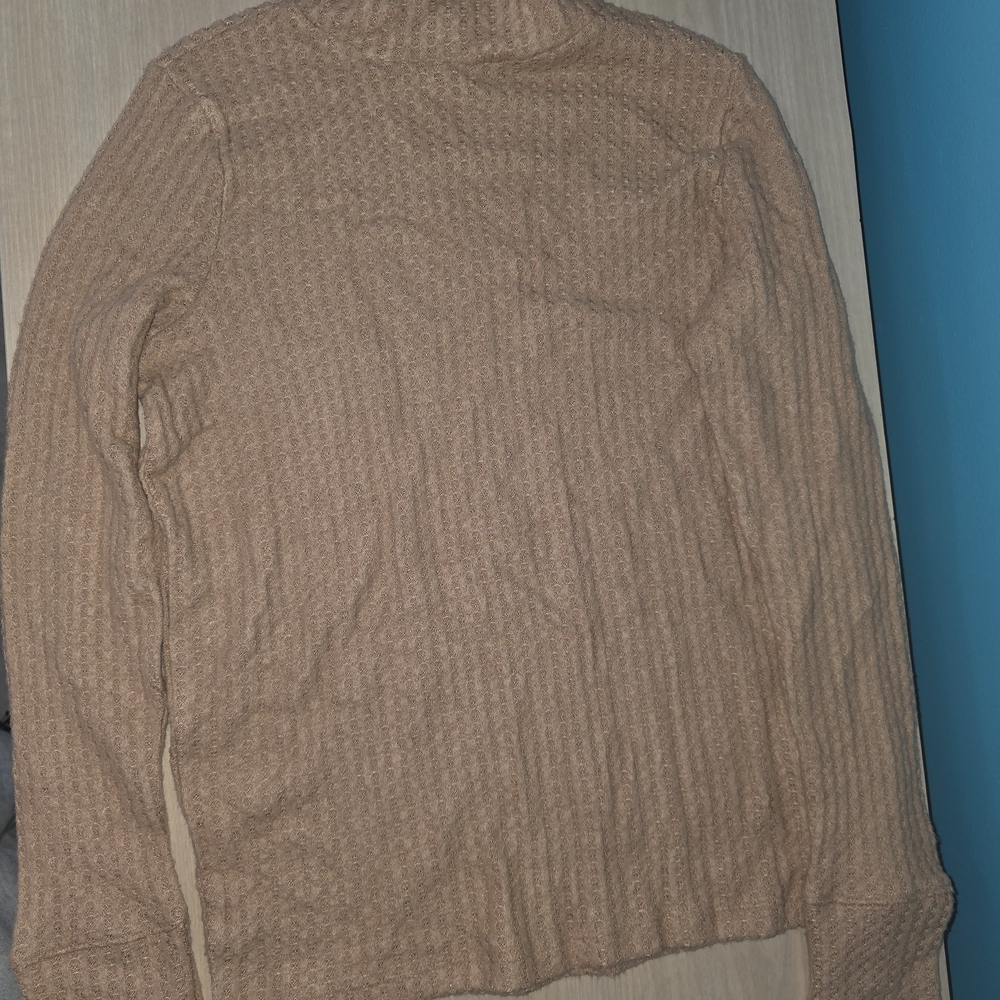 Like NEW- Never Worn. Aerie Womens Tan Sweater